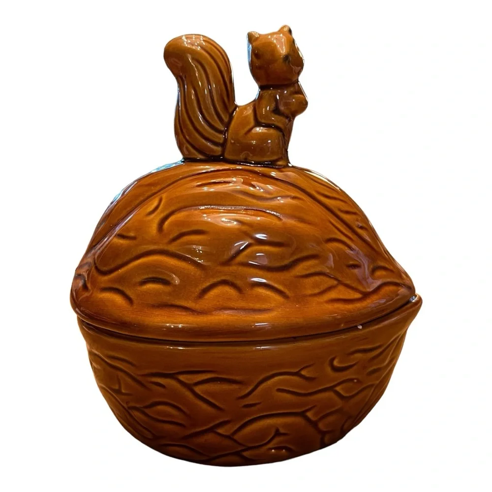 Squirrel on A Walnut VTG MCM Candy Dish Nut Dish Trinket Box R.O.C. Taiwan